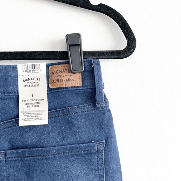 NWT Signature Levis Womens Denim Shaping High Rise Super Skinny Jeans Blue 6 - Picture 4 of 12
